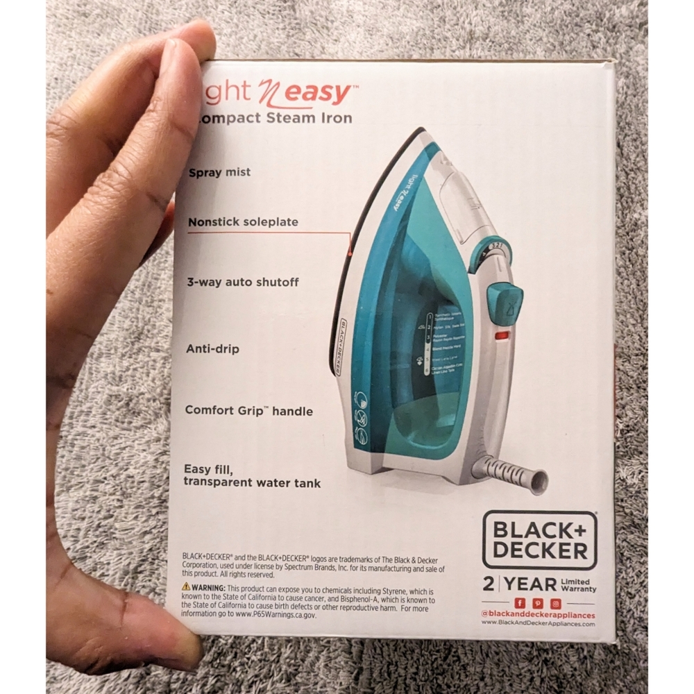 Black&Decker | Light N Easy Iron - Picture 3 of 7
